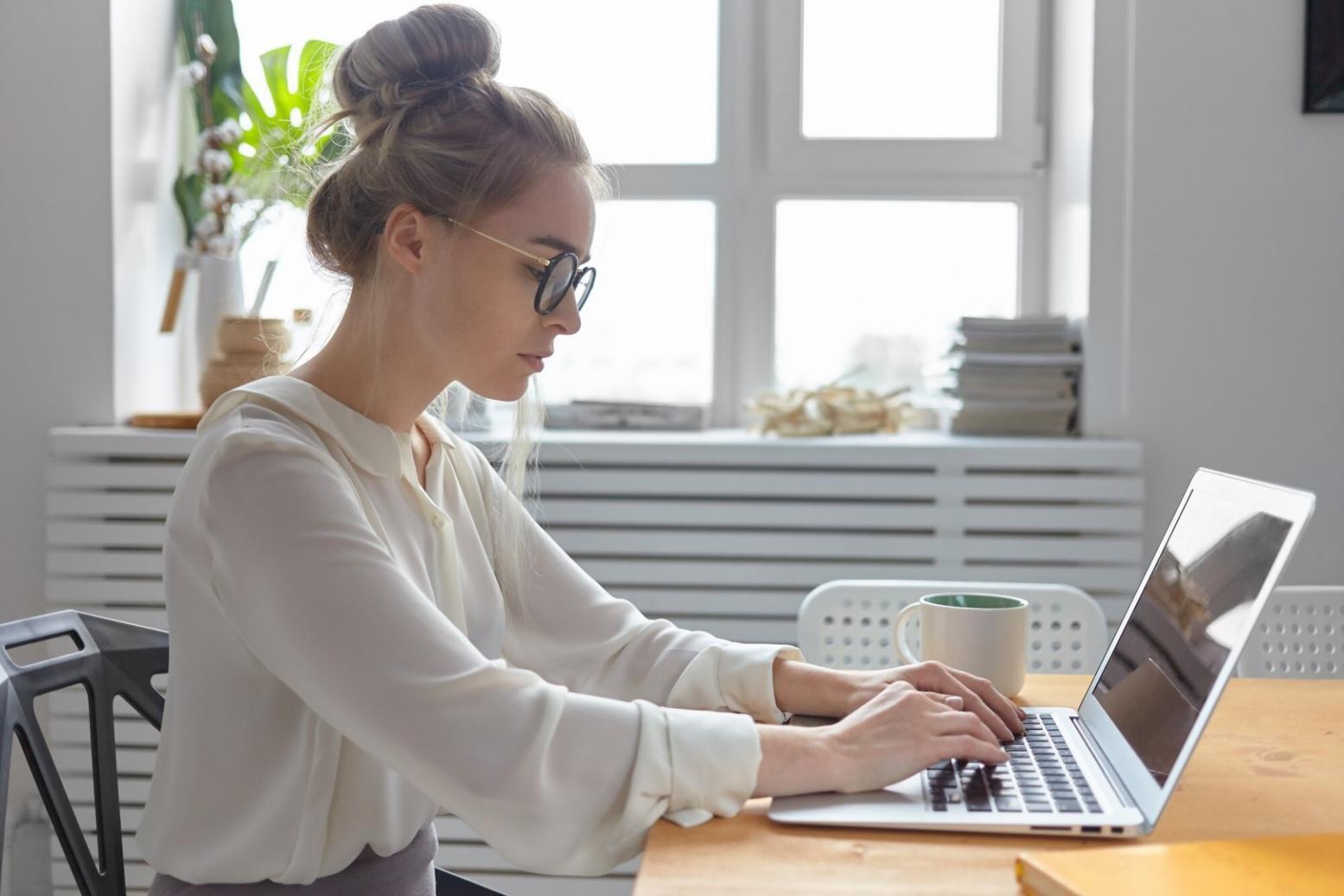 Espacio profesional de asesoría financiera zestarythm en Murcia